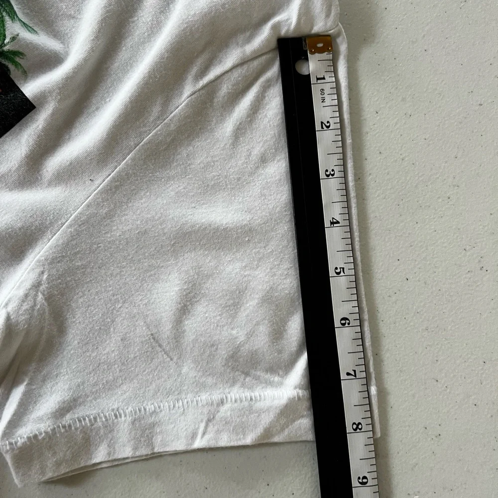 True Religion 100 % Cotton White Short Sleeve Tee Essential Size Medium